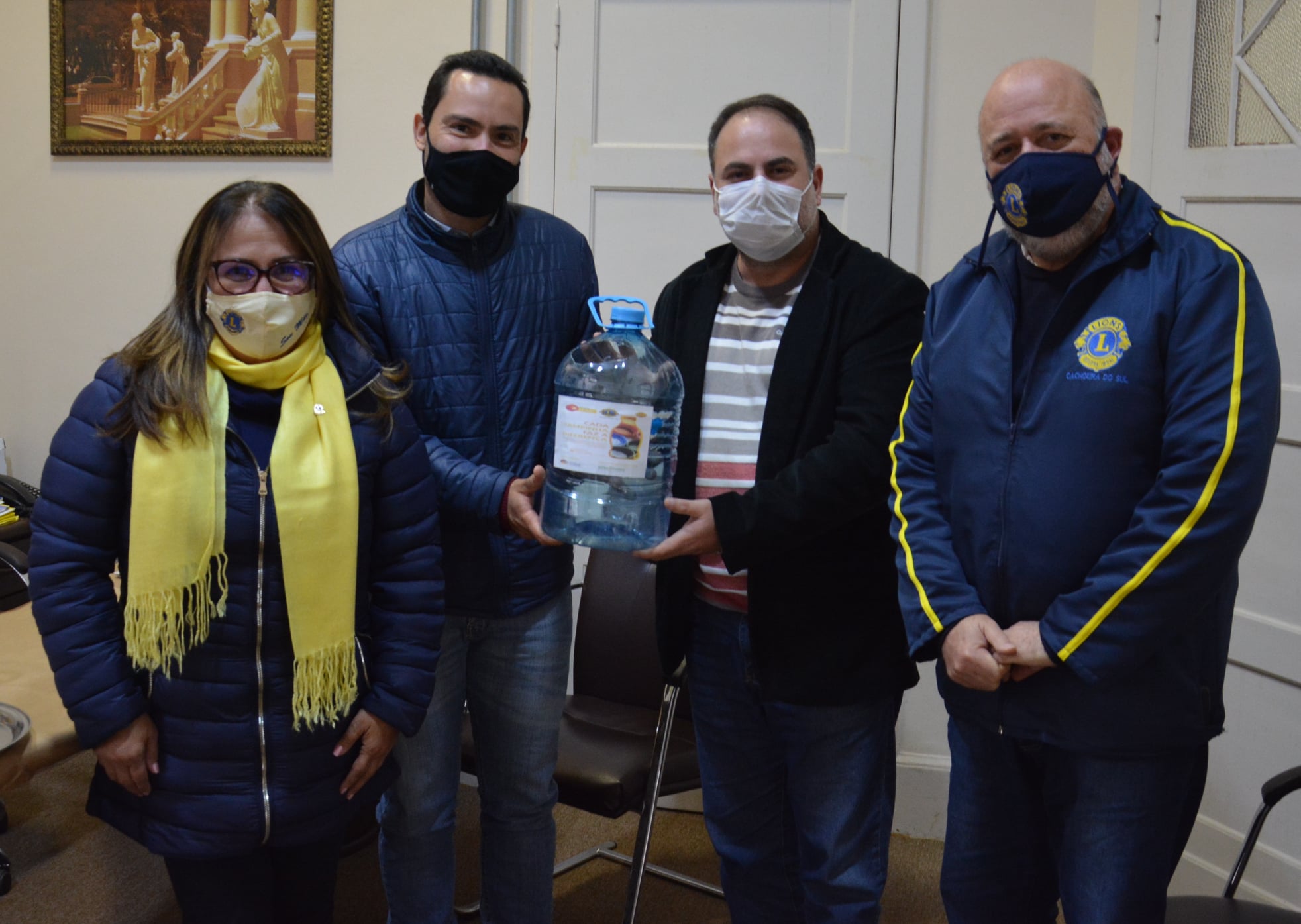 A Câmara de Vereadores de Cachoeira do Sul é a mais nova parceira do Lions Clube Cachoeira do Sul no projeto Tampinha Legal. 