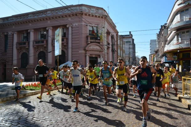 Rústica dos 130 anos de João Neves da Fontoura movimentou a cidade no feriado.