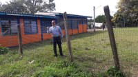 Vereador Igor Noronha quer cercamento e melhorias na Escola Alarico Ribeiro