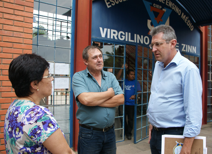 Vereador Zimmer e deputado Heitor Schuch unem-se por melhorias no CIEP