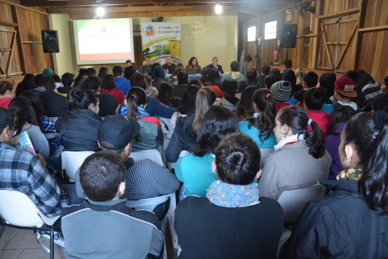 Câmara nas Escolas: projeto incentiva participação política a estudantes do Vital Brasil